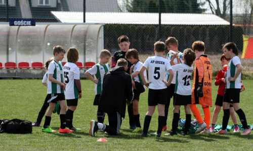 FC LESZNOWOLA vs AP GREEN - rozgrywki E2-2022